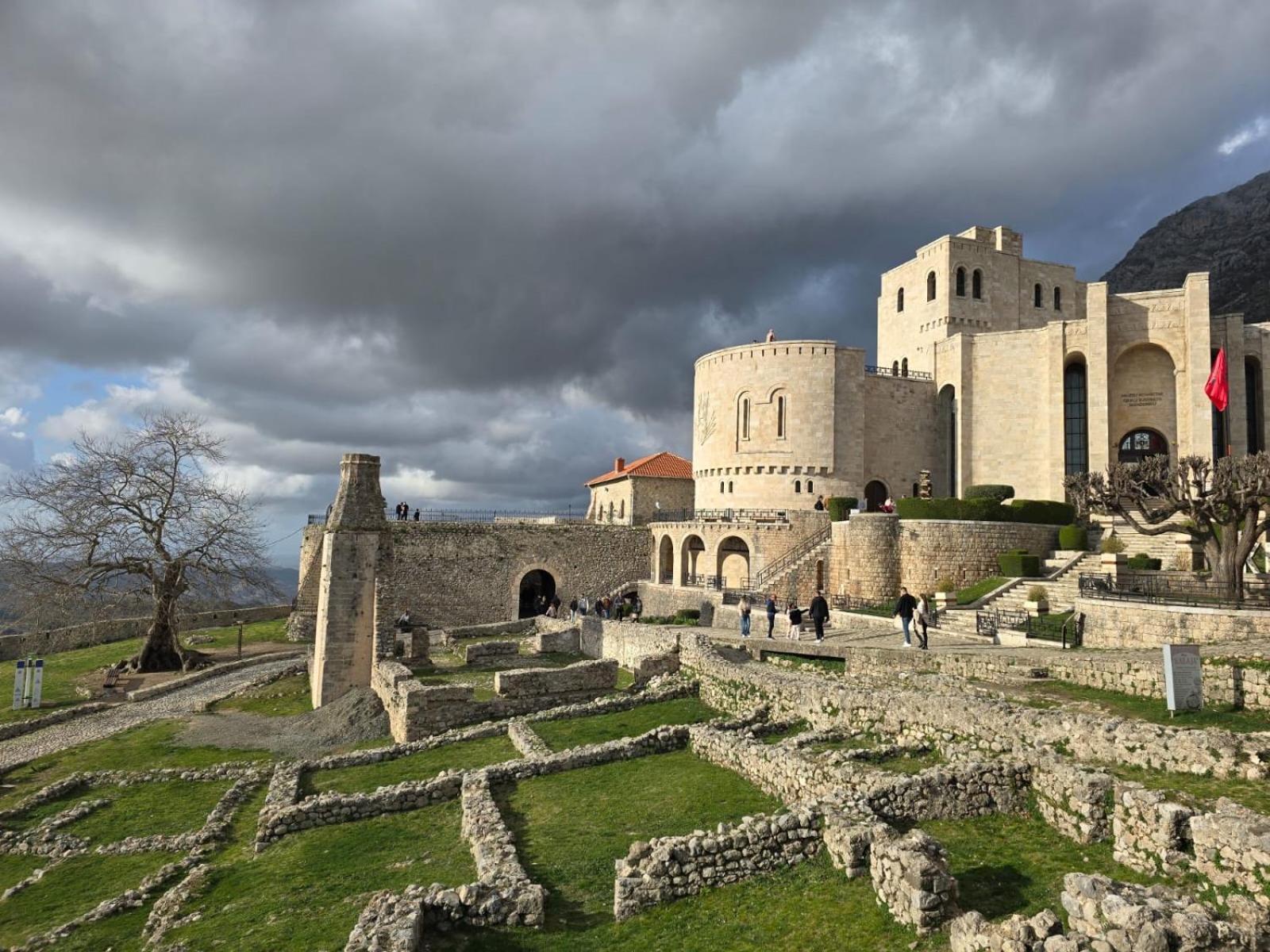Enma Rooms Krujë Exterior foto